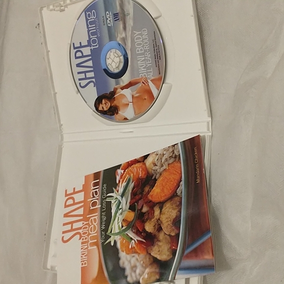 🎈 3/$12! 2 Bikini Body DVD's!!! - Picture 2 of 8